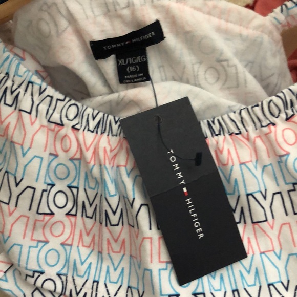 ☀️Tommy Hilfiger one sleeve romper - Picture 4 of 4
